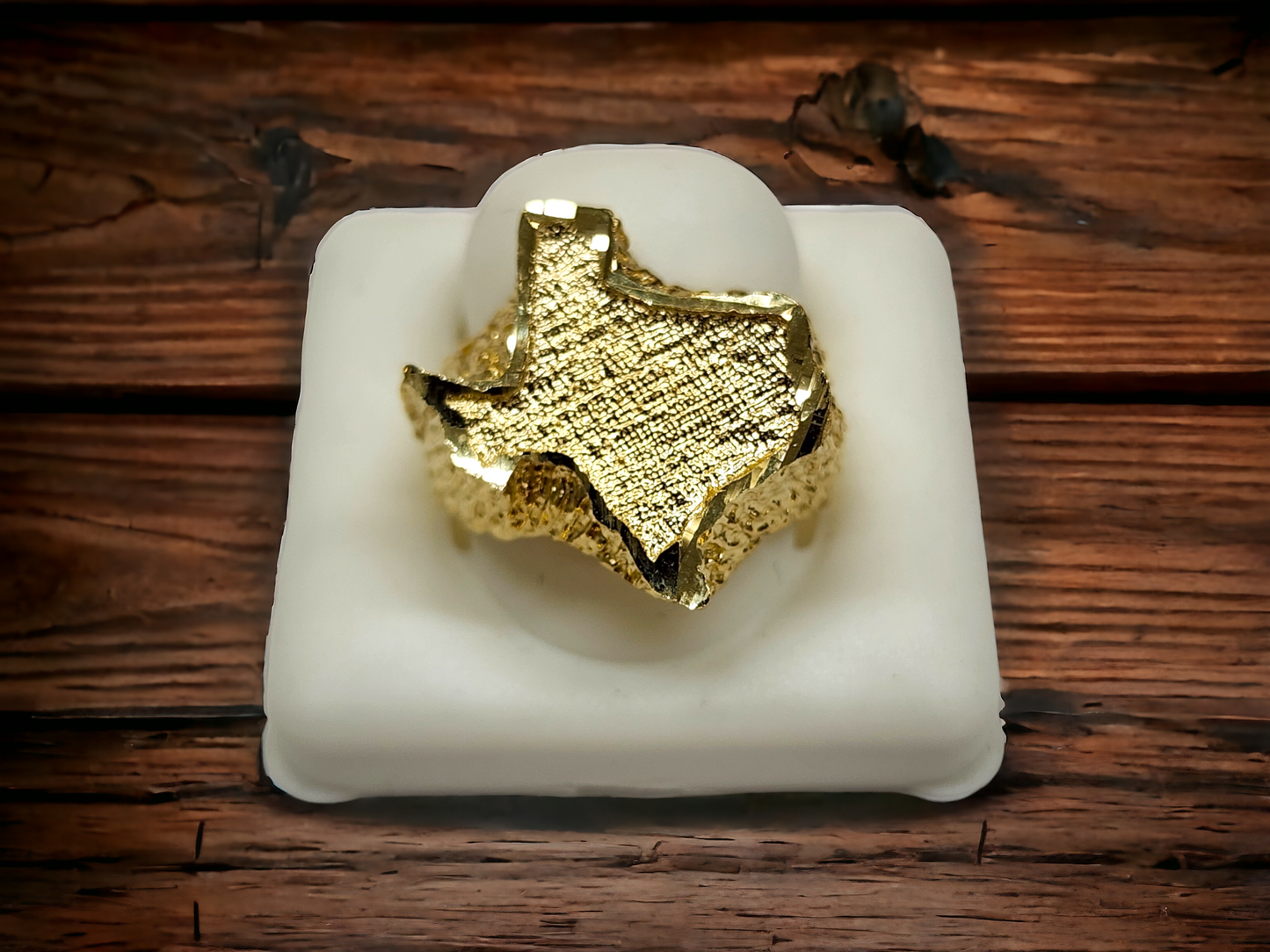 10kt Gold Texas ring
