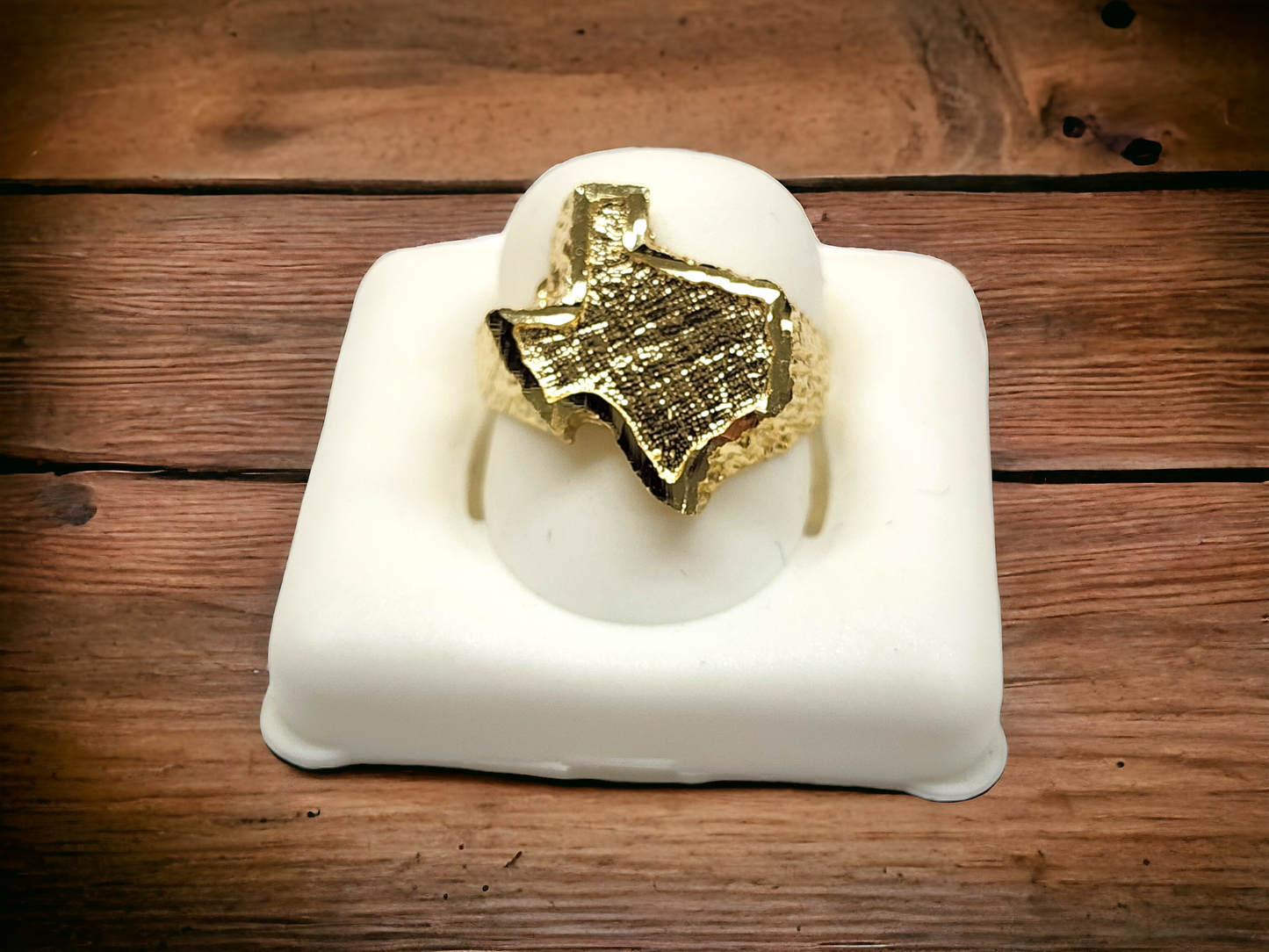 10kt Gold Texas ring