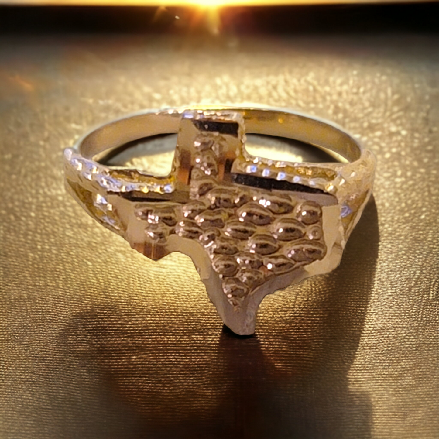10kt Gold Texas ring