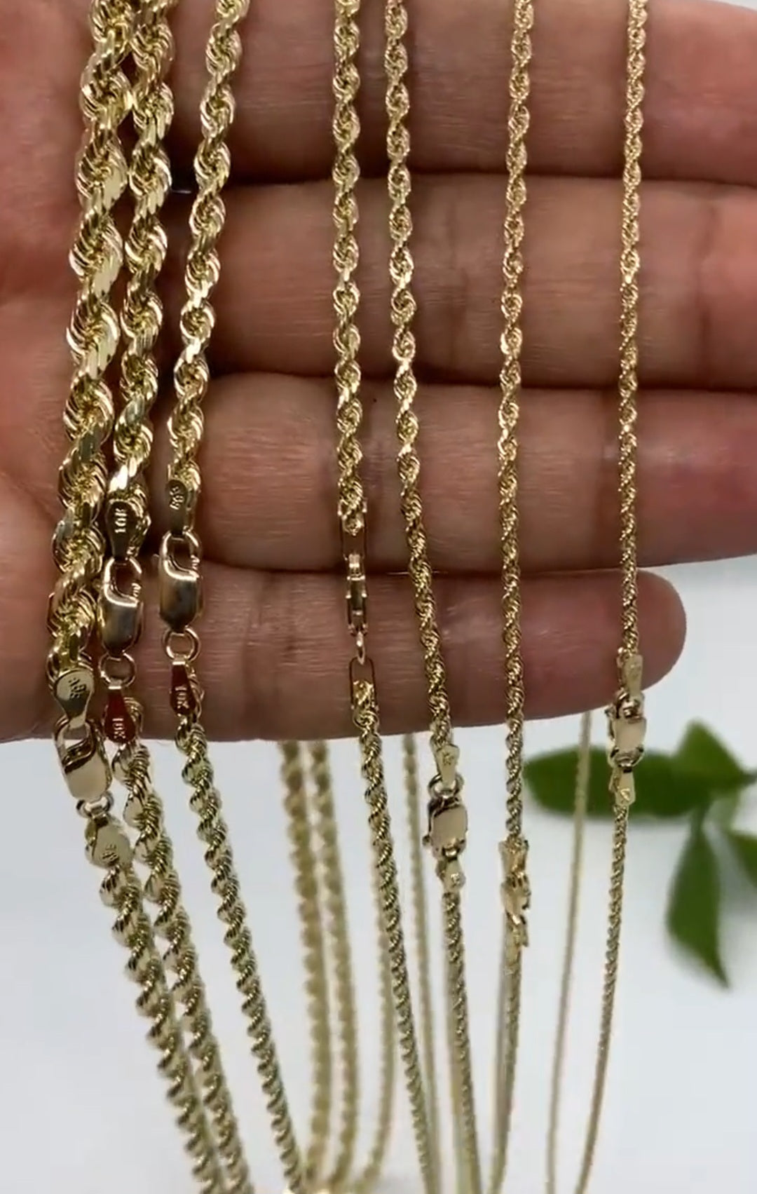 10kt Gold "Hollow" Rope chain necklace